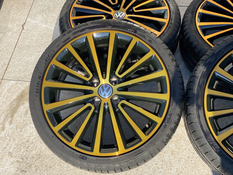 51F79856-42EF-42C0-9B3C-7857008E9BEC.jpeg (4.72 MiB) 9376 keer bekeken 51F79856-42EF-42C0-9B3C-7857008E9BEC.jpeg